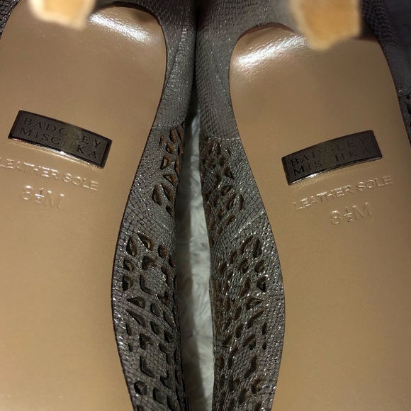 Badgley mischka peep toe heels - Picture 5 of 9